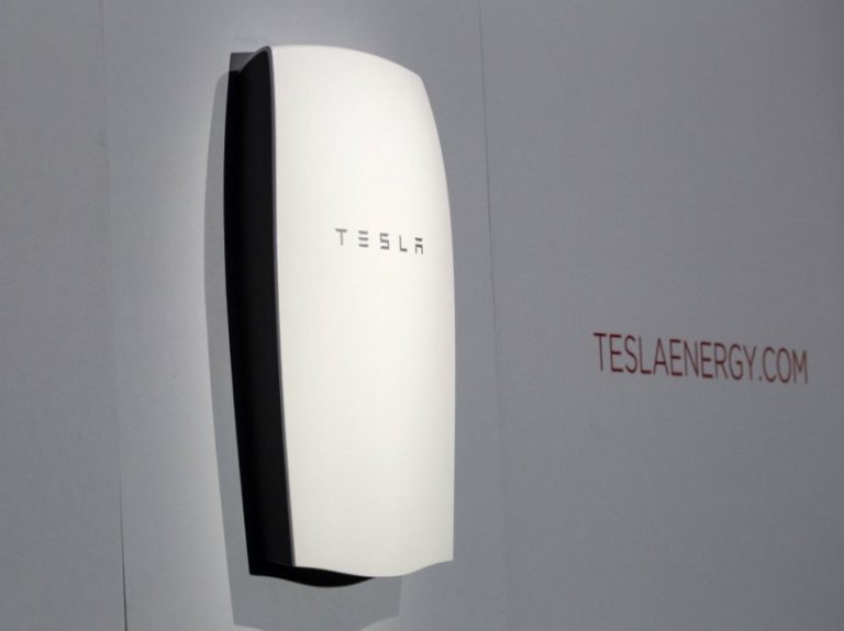 Tesla презентує побутовий акумулятор, який докорінно змінить спосіб використовувати енергію