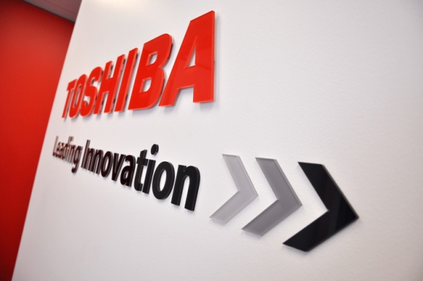 Toshiba має намір встановлювати сонячні панелі на німецькі будинки