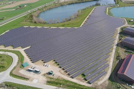 Q ENERGY та Velto Renewables відкривають сонячну електростанцію Milhat у Франції