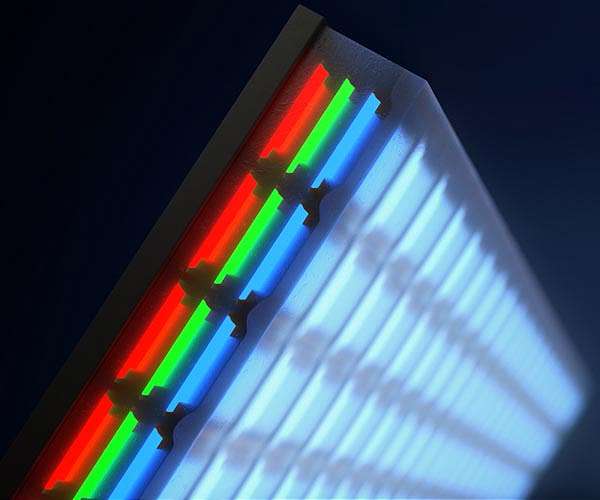 Підзарядка внутрішніх пристроїв за допомогою світла від ламп та LED