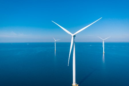 Q ENERGY France та Hanwha Ocean розпочали передкваліфікацію для участі в тендері на офшорні вітряні станції